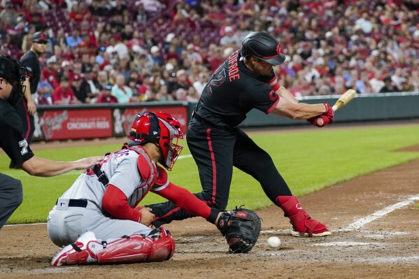 Cardinals win 9-4 against Reds on Friday