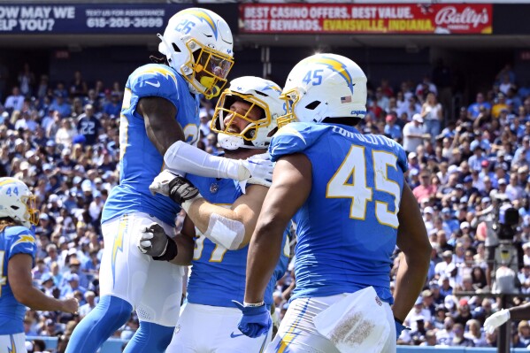 Tennessee Titans fall to L.A. Chargers for fourth straight loss