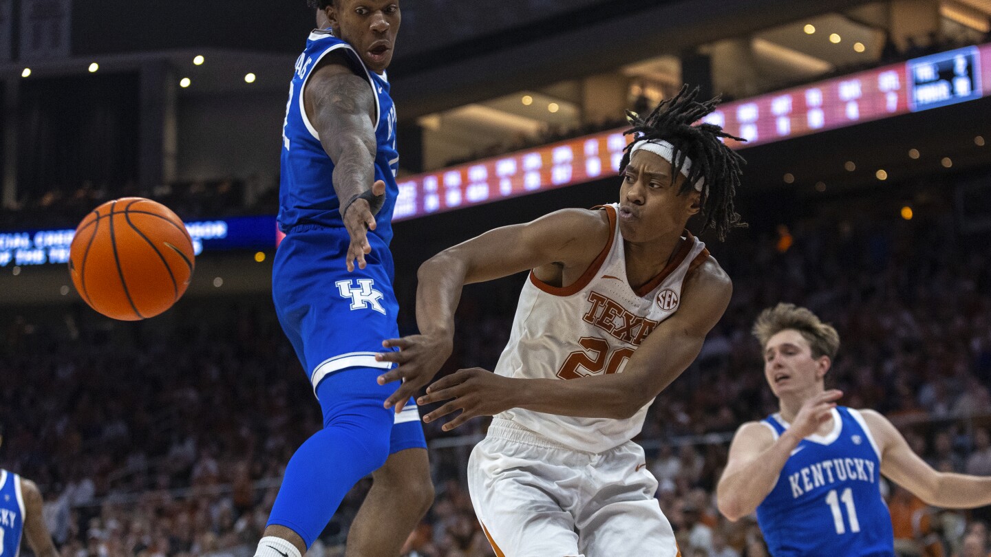 Johnson, Mark score season bests to lead Texas past No. 15 Kentucky 82-78
