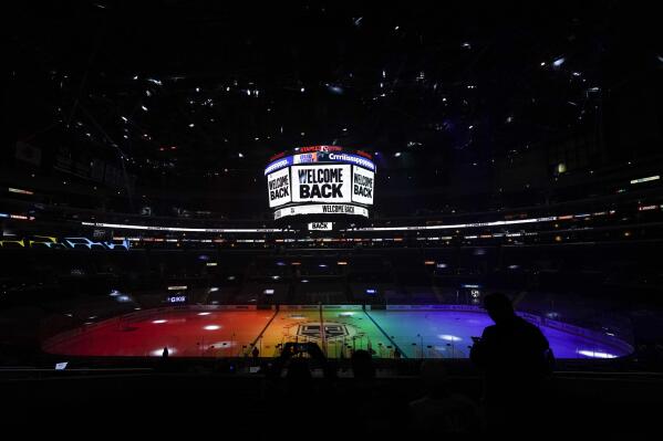 Chicago Blackhawks won't wear Pride jersey, citing concerns over Russian  law - The Washington Post