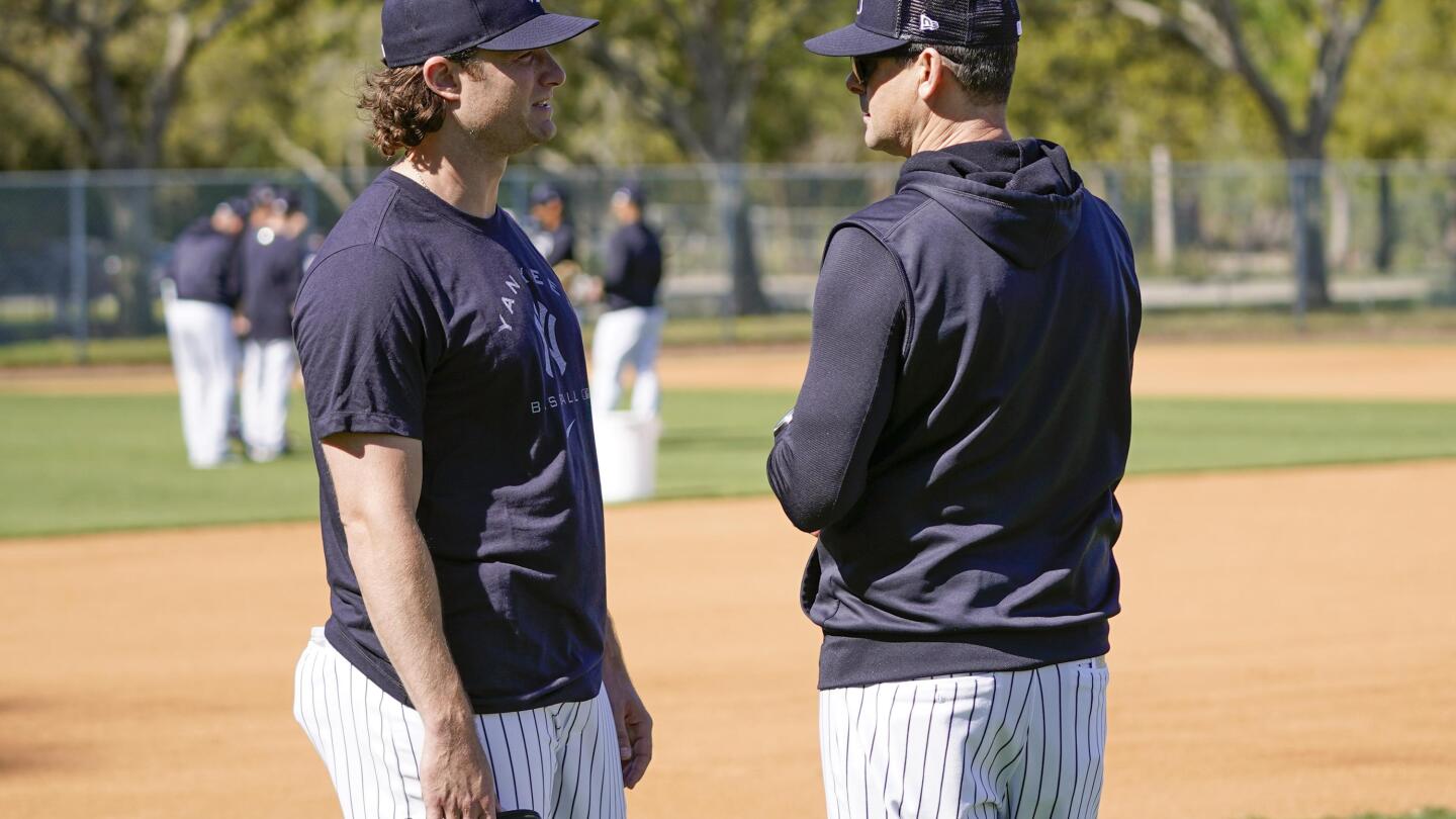 Yankees' Gerrit Cole, Josh Donaldson quickly meet to clear the air