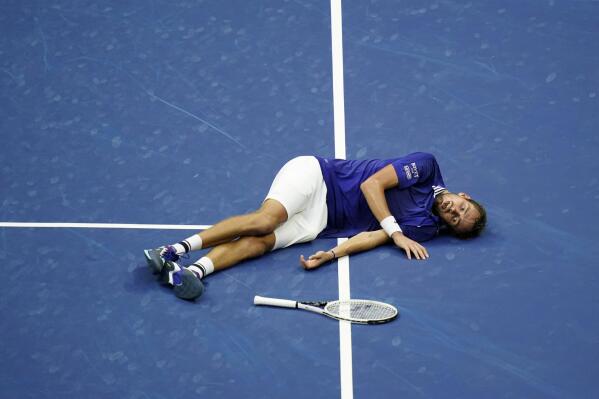 Daniil Medvedev makes Novak Djokovic's French Open a little harder
