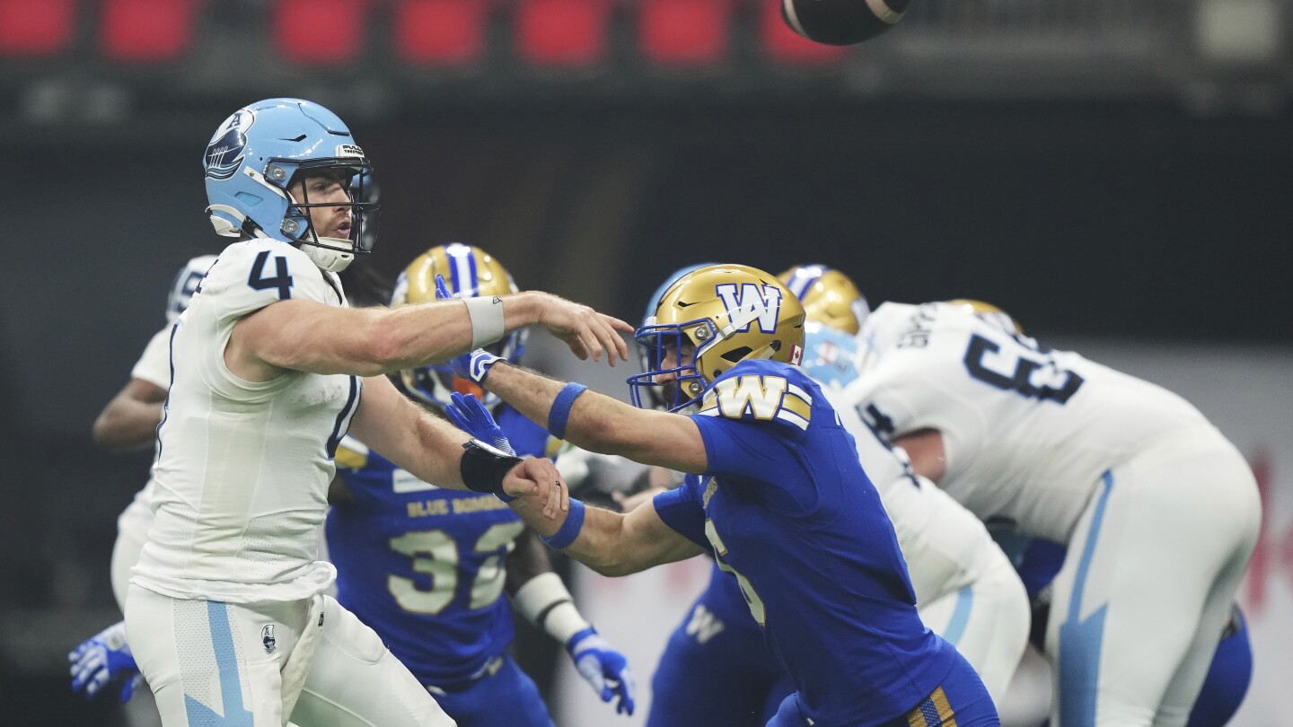 Nick Arbuckle Named MVP in Grey Cup