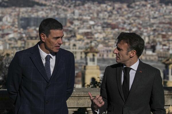 Spanish, French leaders treaty in Barcelona AP News