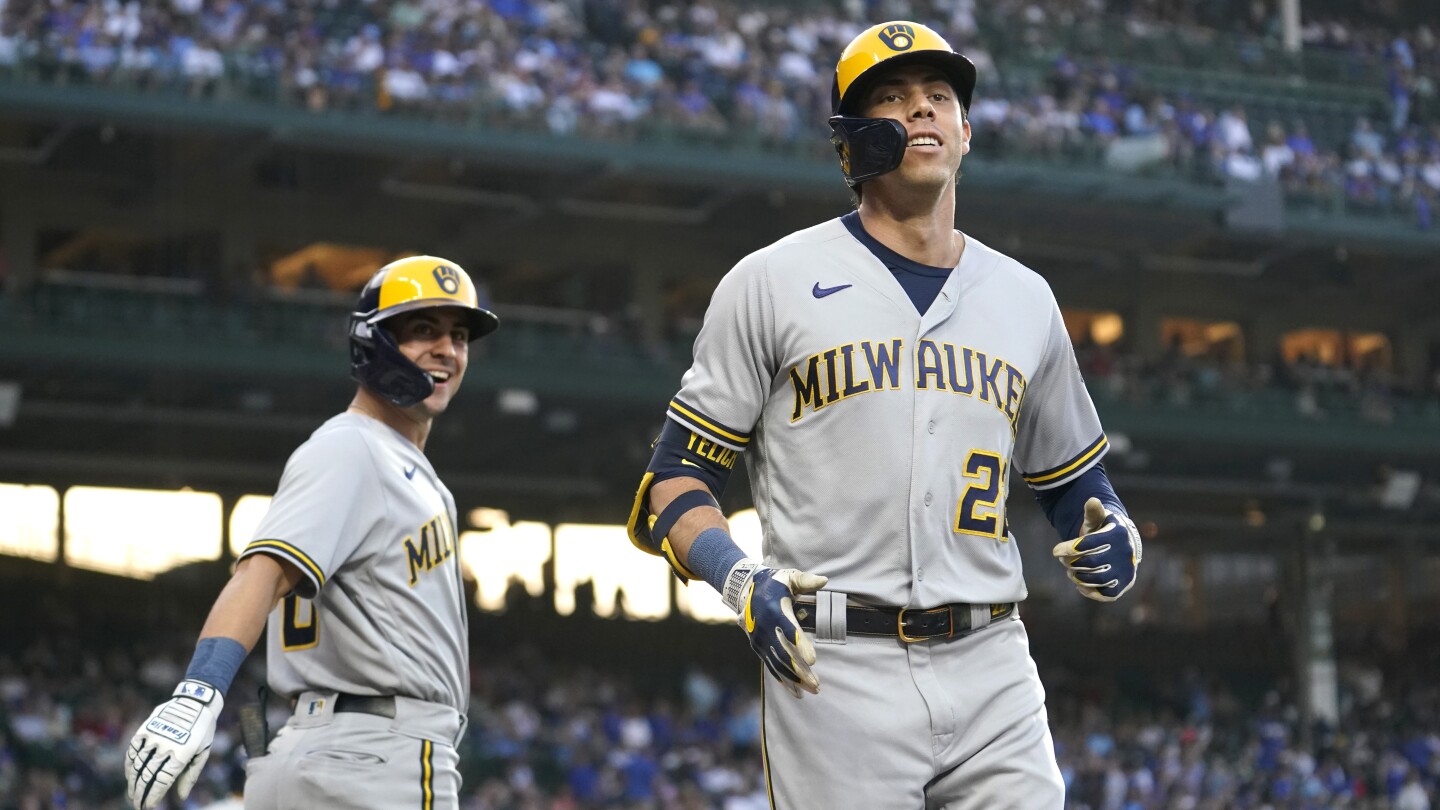 Christian Yelich hits leadoff homer as Milwaukee Brewers beat Chicago Cubs 6-2 for 9th straight win