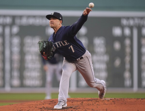 Braves acquire outfielder Jarred Kelenic, pitcher Marco Gonzales as  Mariners dump salary | AP News