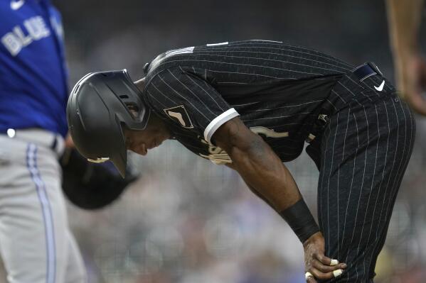 White Sox' Eloy Jimenez not in lineup a day after taking screamer off knee  in dugout - Chicago Sun-Times