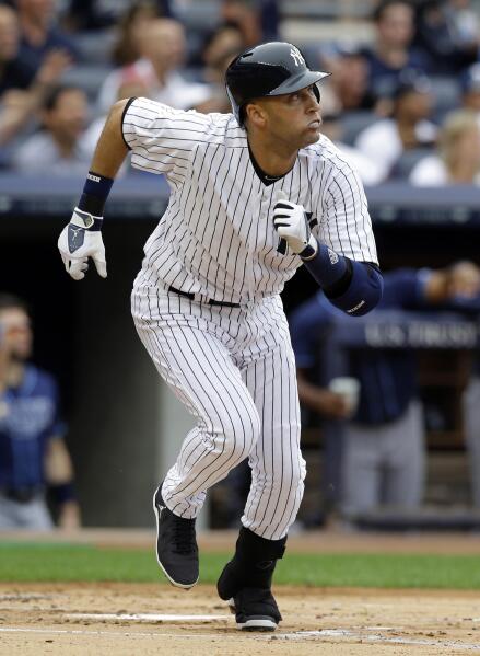 Jeter gives Yankees win at stadium finale