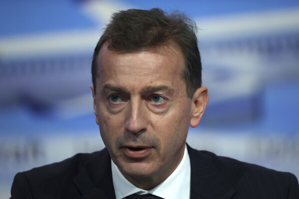 Airbus CEO Guillaume Faury presents the European aerospace giant full year results, Thursday, Feb. 15, 2024 in Blagnac, near Toulouse, southwestern France. (AP Photo/Fred Scheiber)