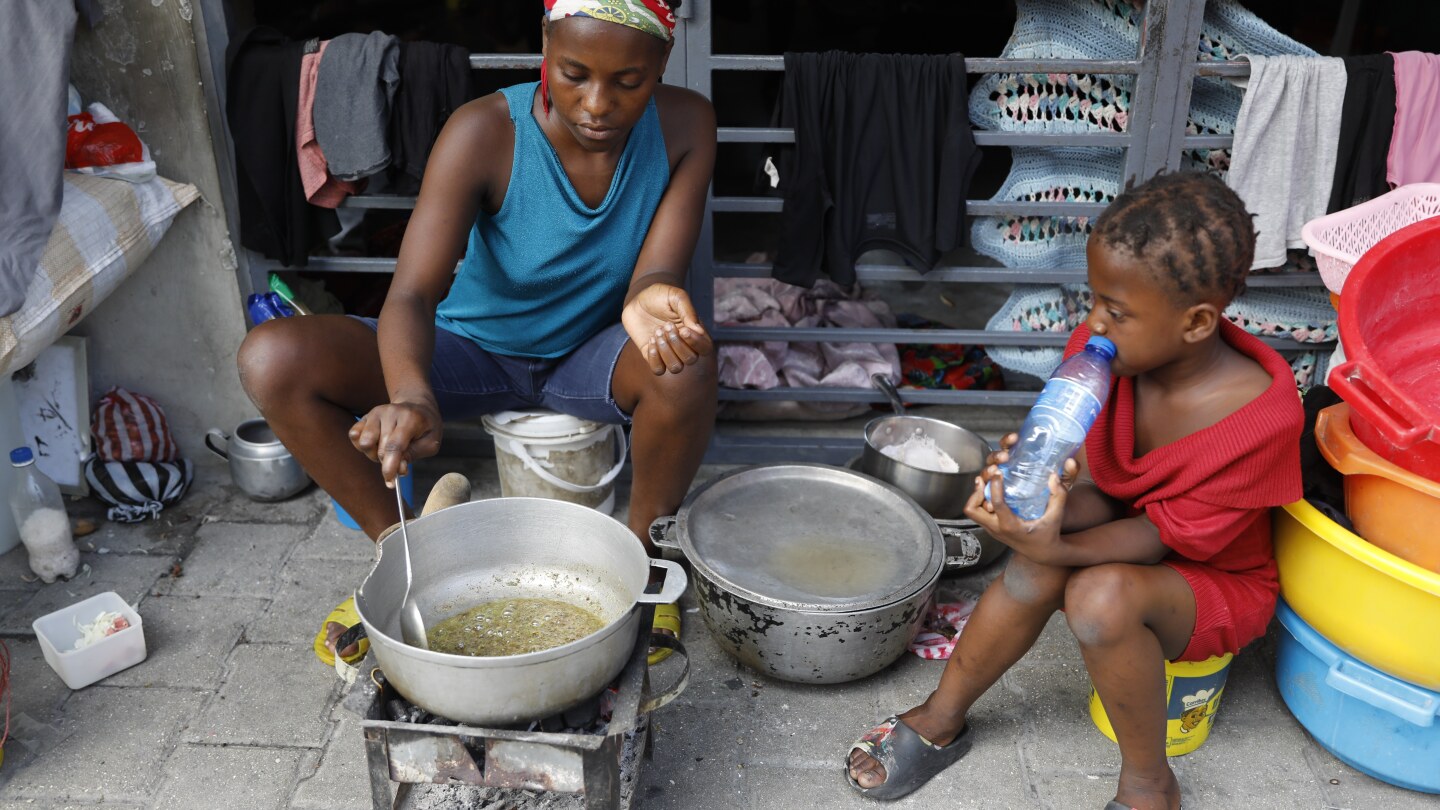 La violence met à mal l’économie fragile d’Haïti et provoque des pénuries de nourriture et d’eau.
