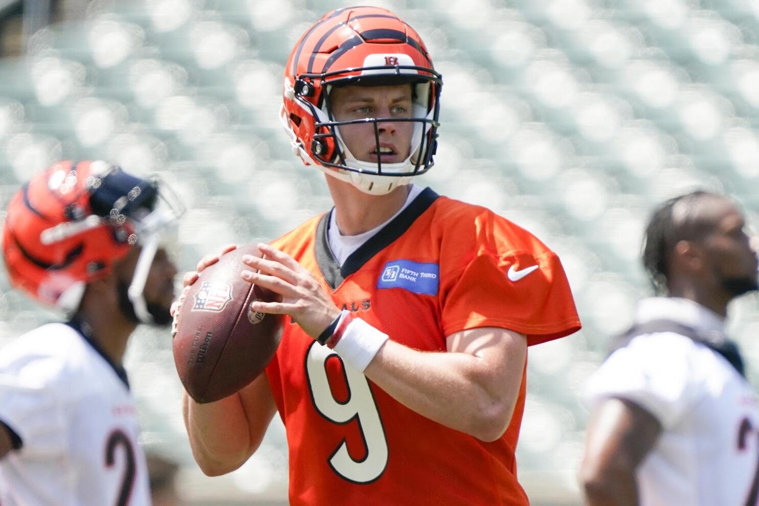 Joe Burrow begins rehab with Paul Sparling as the Bengals look