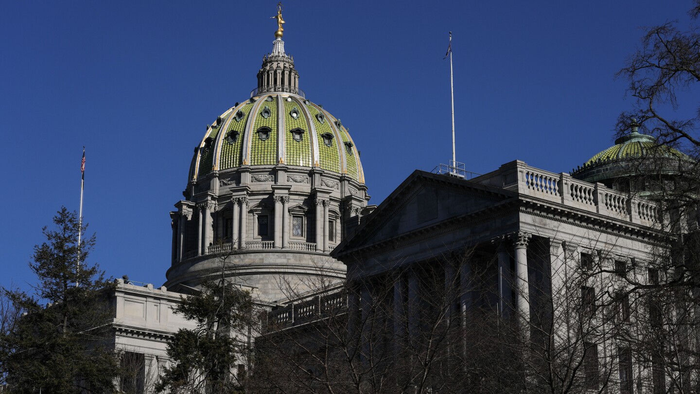 Бюджетният сезон пристига в Капитолия на Пенсилвания, докато законодателите се подготвят за дебат относно огромния излишък