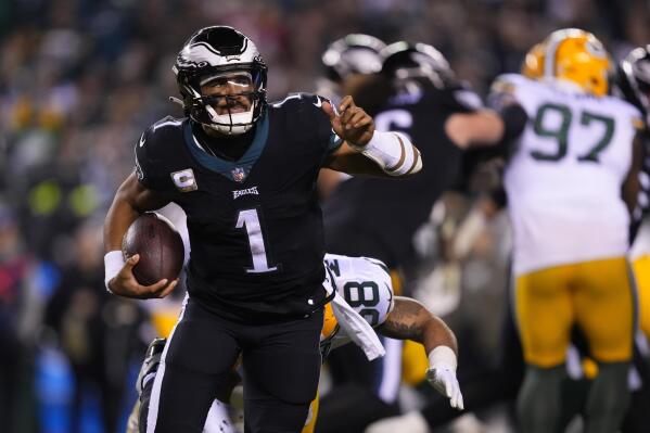 NFC East-leading Eagles host AFC South-leading Titans