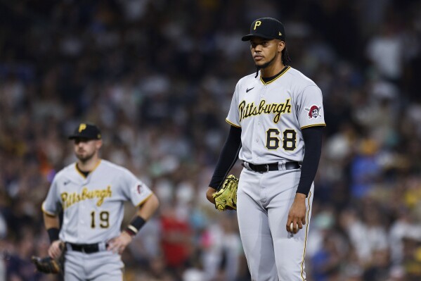 Brewers reliever Varland hit on jaw by Machado line drive