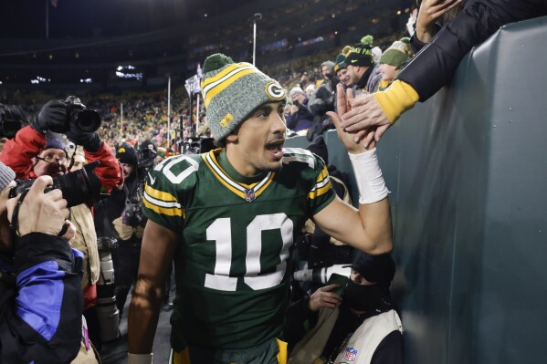 Young Packers ready to show they can handle prosperity after moving into  playoff position | AP News