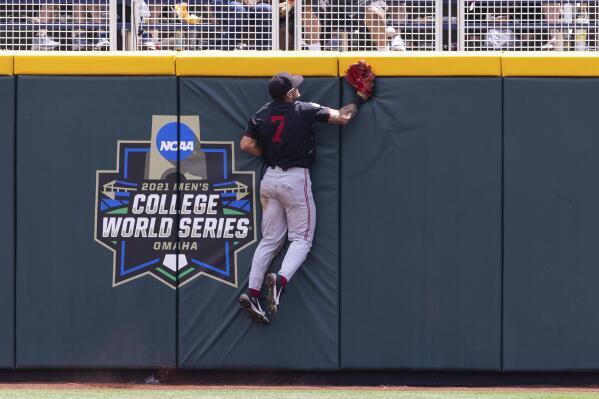 Jones Hits 3 Home Runs, Stanford Advances to Omaha – NBC 5 Dallas-Fort Worth