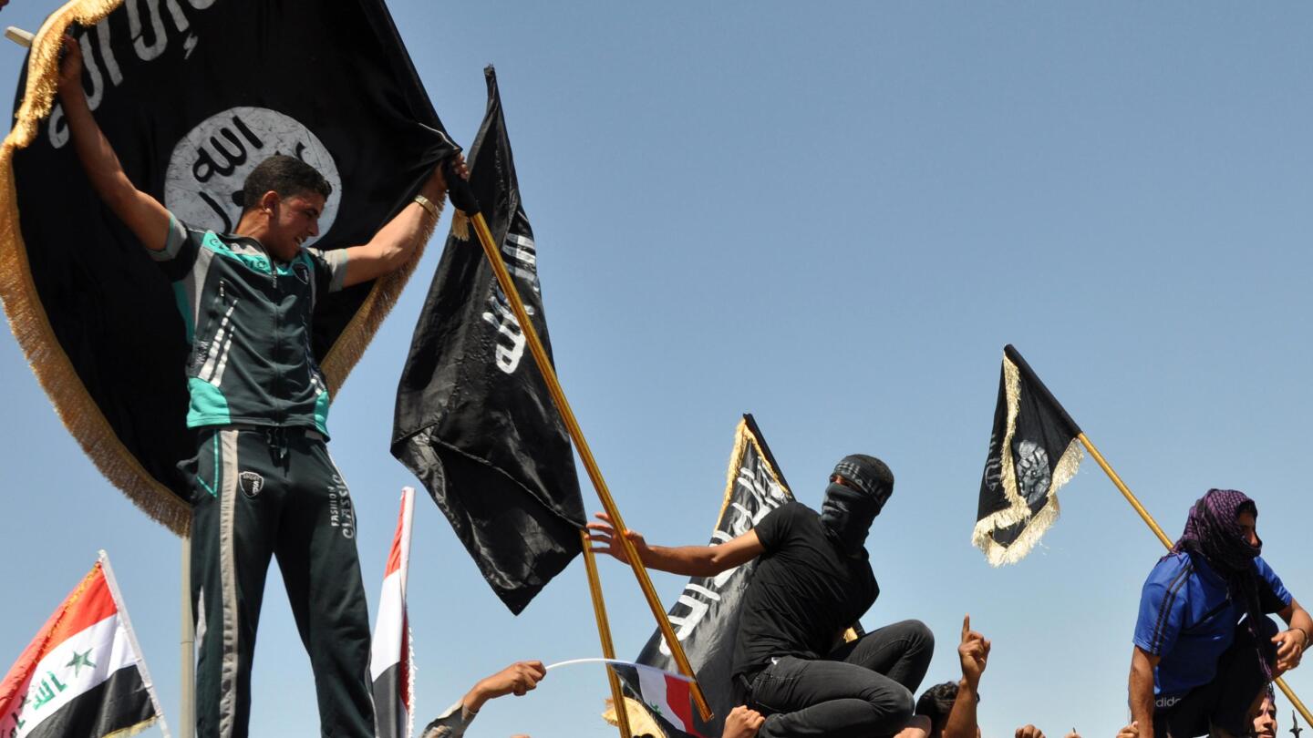 Kepala Al-Qaida Irak menentang bos atas pertempuran Suriah