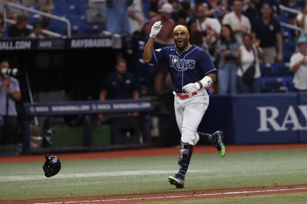 Diaz hits 2-run homer in 9th to lift Rays to 7-5 win over Mariners