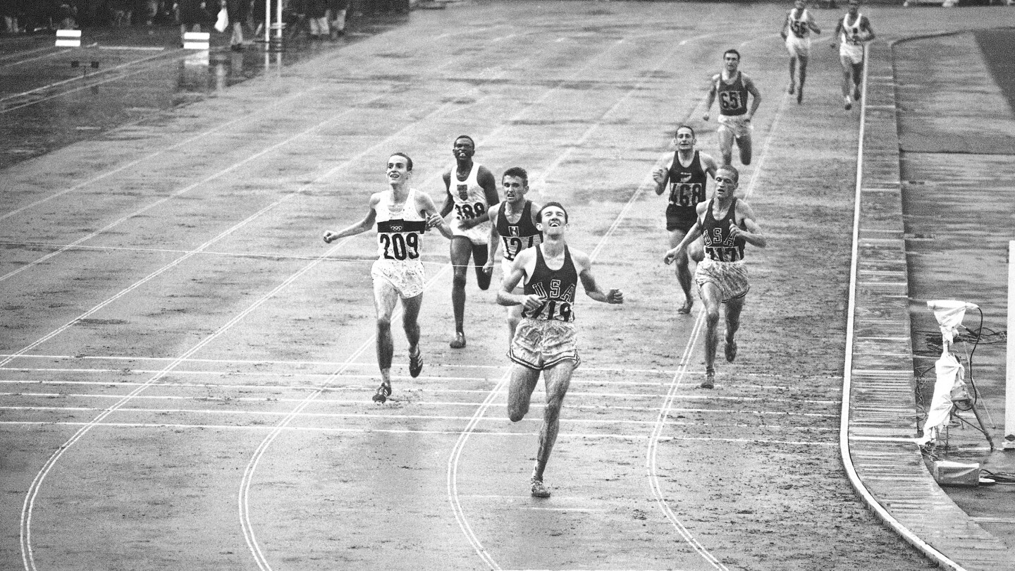 Боб Шул, единственият американски бегач, спечелил 5000 метра на Олимпиадата, почина на 86