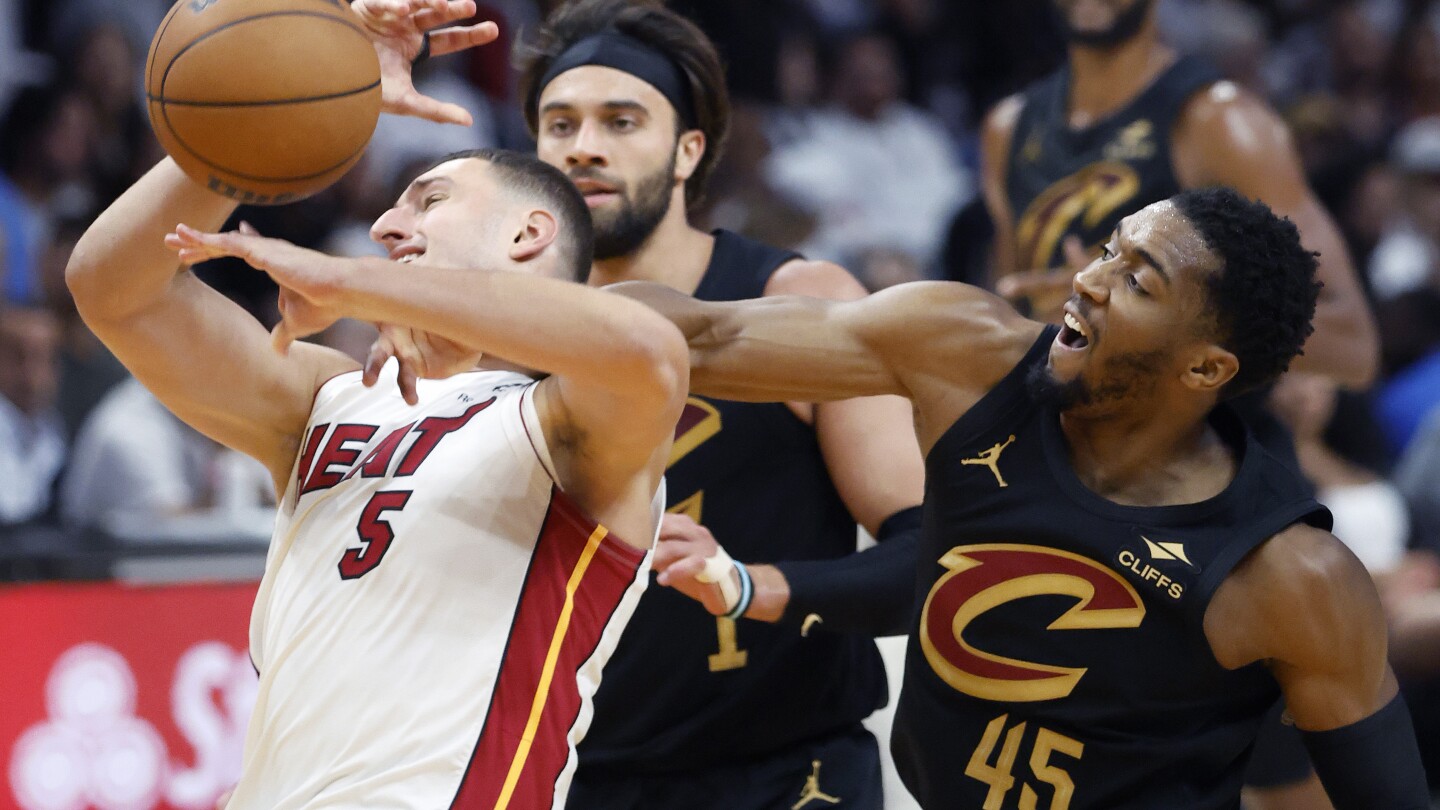 Cleveland by 39 at halftime in Miami: The 3rd-biggest lead after 2 quarters in NBA playoff history