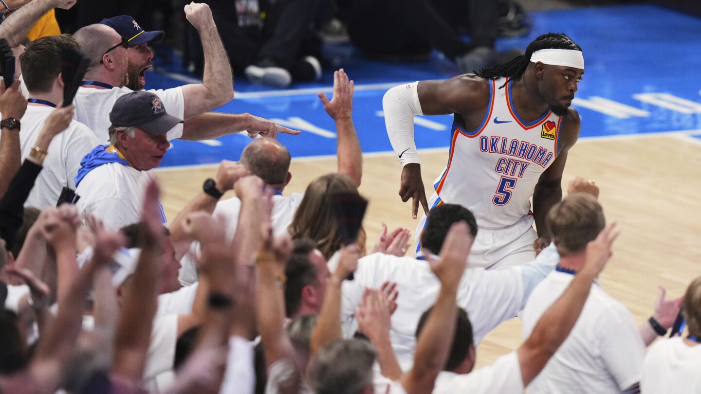 Pacers commit 19 first-half turnovers in Game 1 of NBA Finals against Thunder