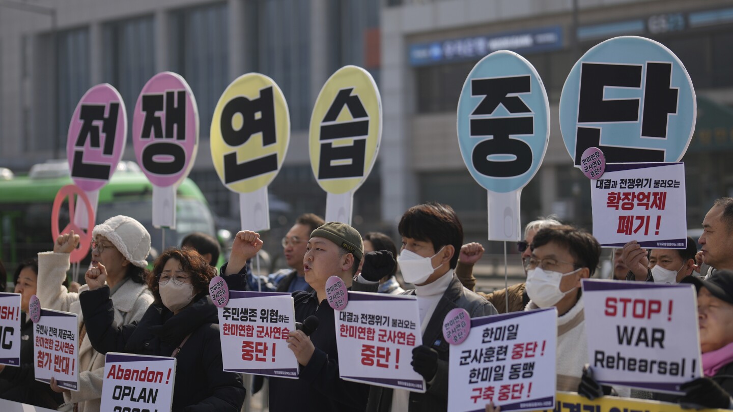 North Korea fires several ballistic missiles into sea after US, South Korea began military drills
