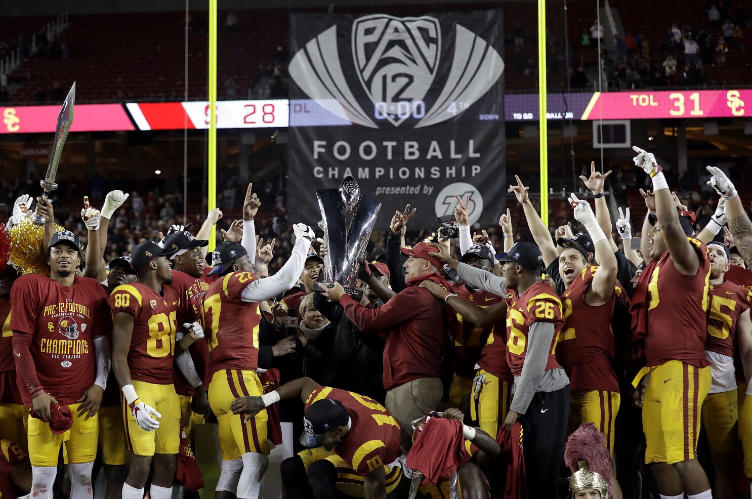 Pac-12, Big 10 shut down conference tourneys to fans