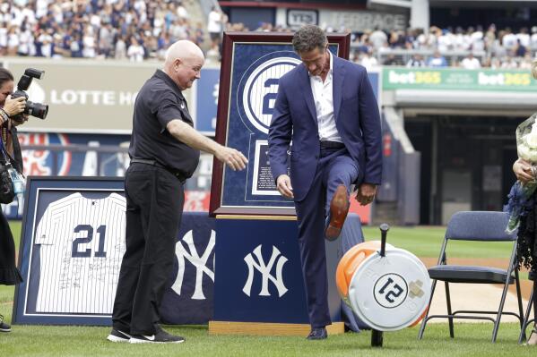 Yankees fans boo Hal Steinbrenner during Paul O'Neill ceremony
