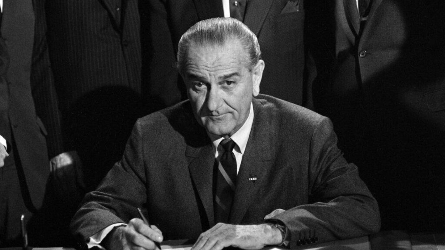 Днес в историята:На 11 април 1968 г. президентът Линдън Б.