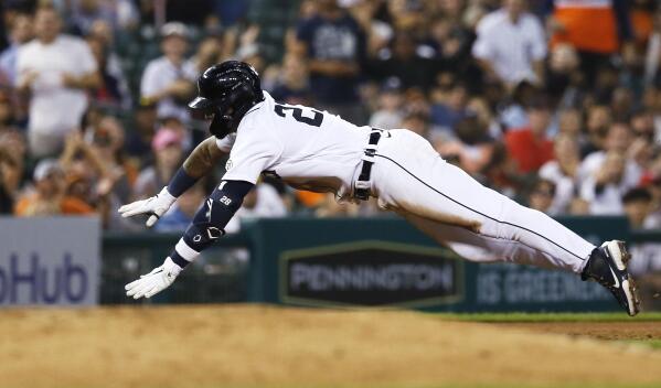 Tigers beat White Sox 3-2 on Reyes' deep sac fly in 10th
