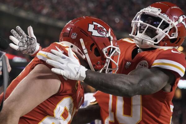 Buffalo Bills 36-42 Kansas City Chiefs: Patrick Mahomes throws walk-off TD  in overtime to clinch win after epic battle with Josh Allen, NFL News