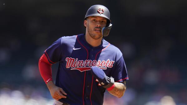 theScore on X: Could you see Carlos Correa in a Cubs uniform