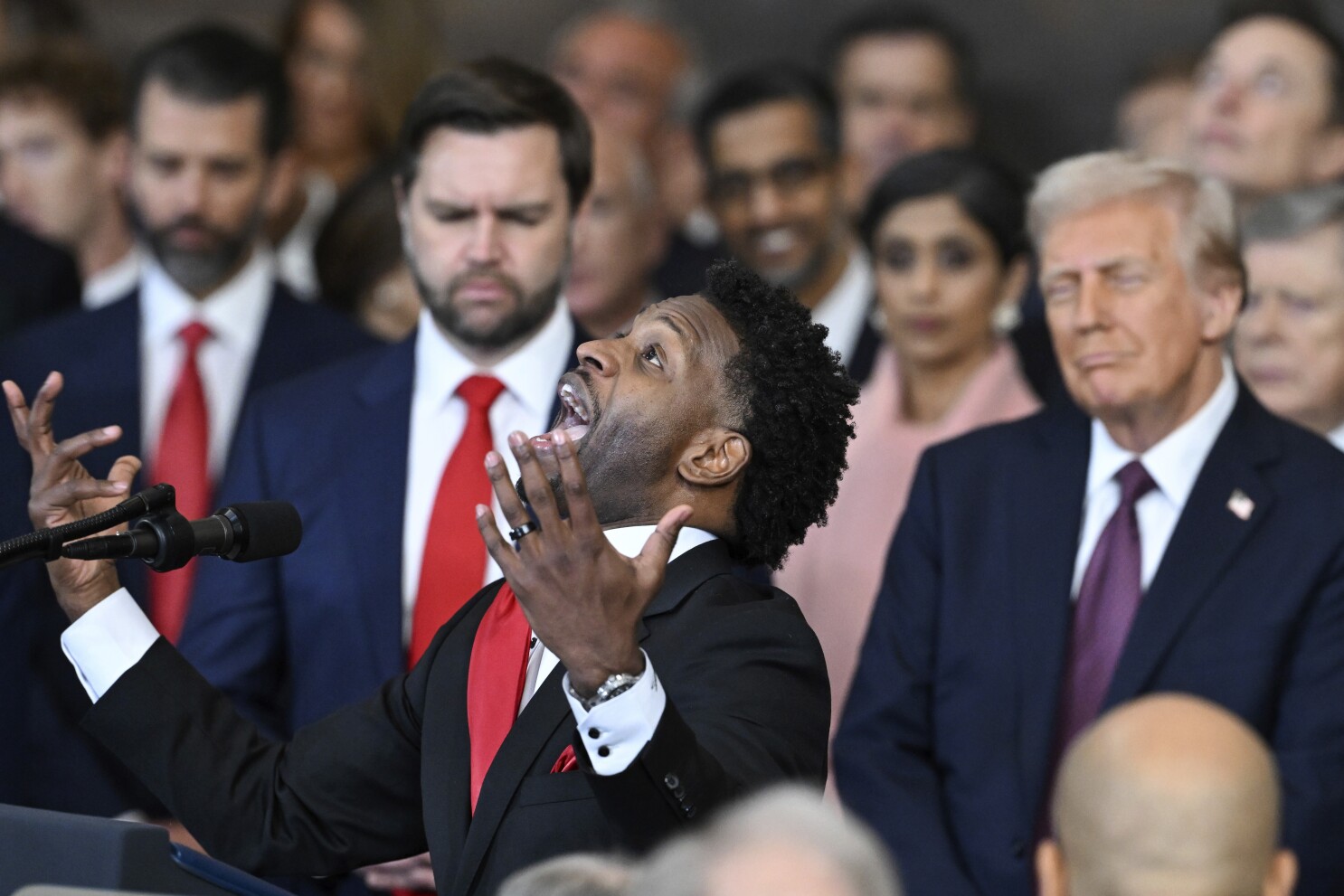 Who is Lorenzo Sewell, the pastor who referenced King's 'dream' speech in inaugural prayer?
