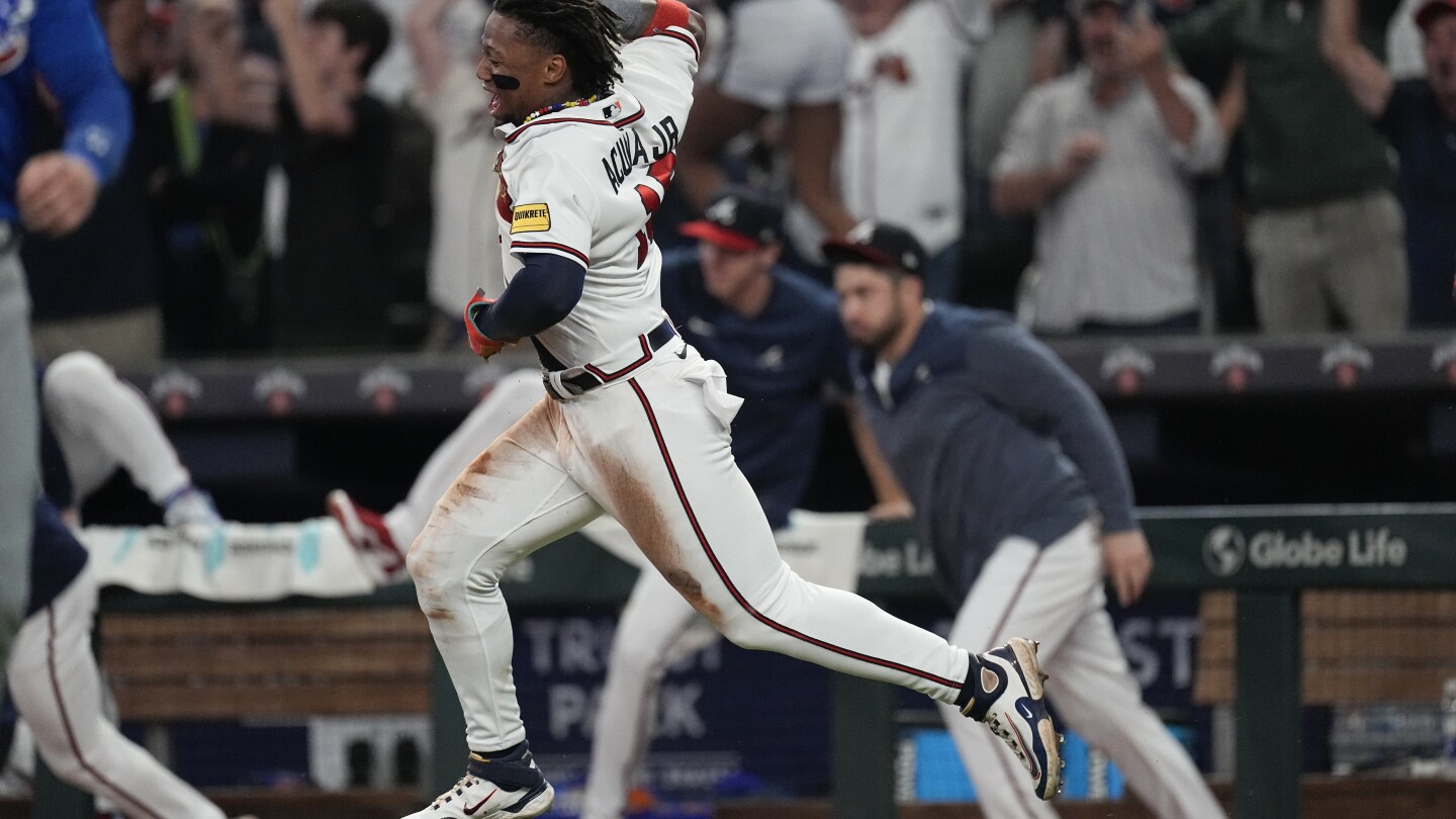 Braves' Ronald Acuna Jr. 40-70 video tribute during 10th inning