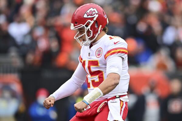 Chiefs big favorite to beat Broncos for 13th straight time