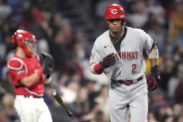 Barrero's grand slam lifts Reds to 9-8 win over Red Sox