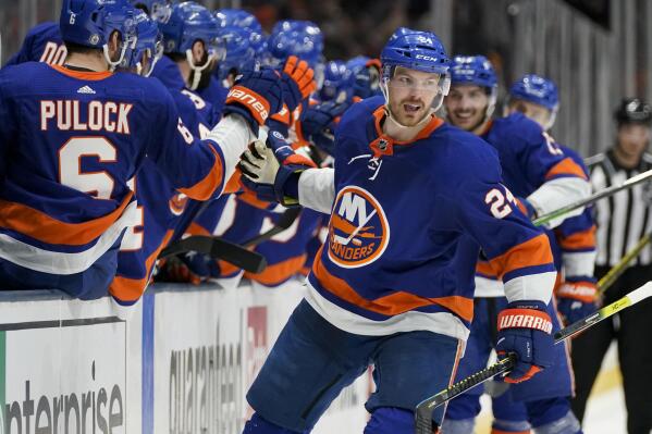 Islanders, Anthony Beauvillier force Game 7 in (possibly) last game at  Nassau Coliseum