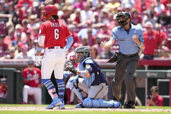 Hunter Renfroe homers in Father's Day win