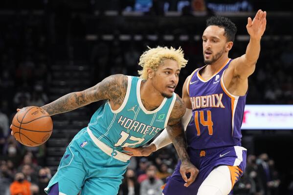 Kelly Oubre Jr. takes shot at Suns owner, now has one who 'cares
