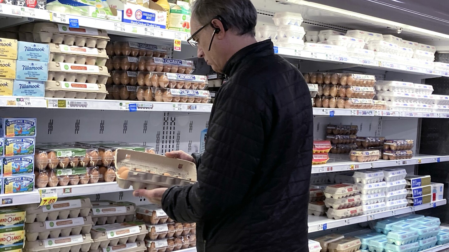 US Egg Prices Drop Sharply Despite Bird Flu
