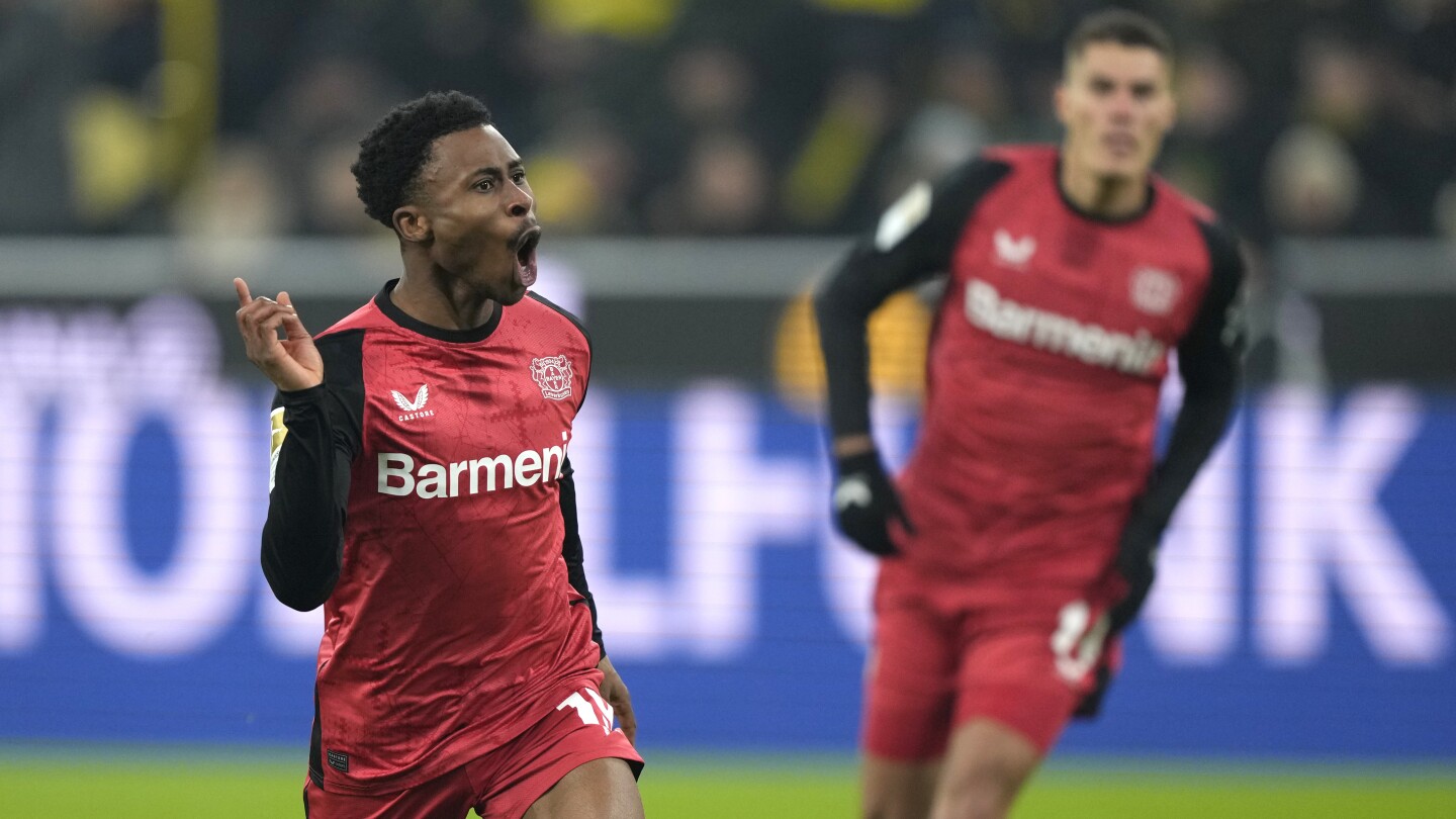Bayer Leverkusen Tops Borussia Dortmund 3-2