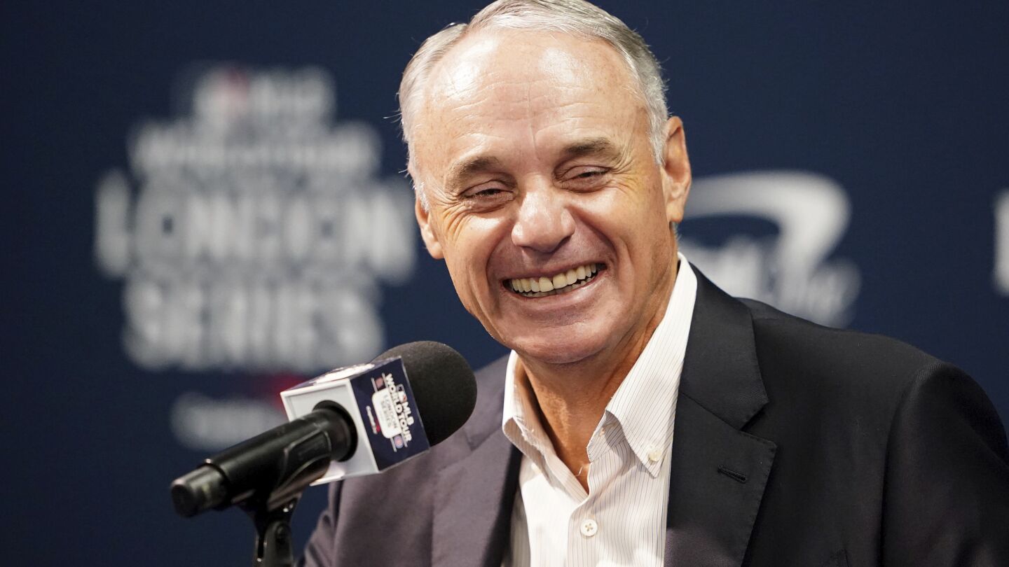 Rob Manfred Puts His Stamp on the Game and an Era - The New York Times