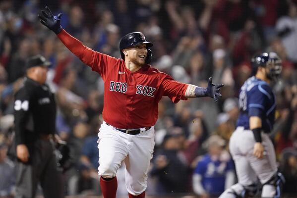 Red Sox shortstop Kiké Hernández refuses to get down about his performance  in the field and at the plate - The Boston Globe