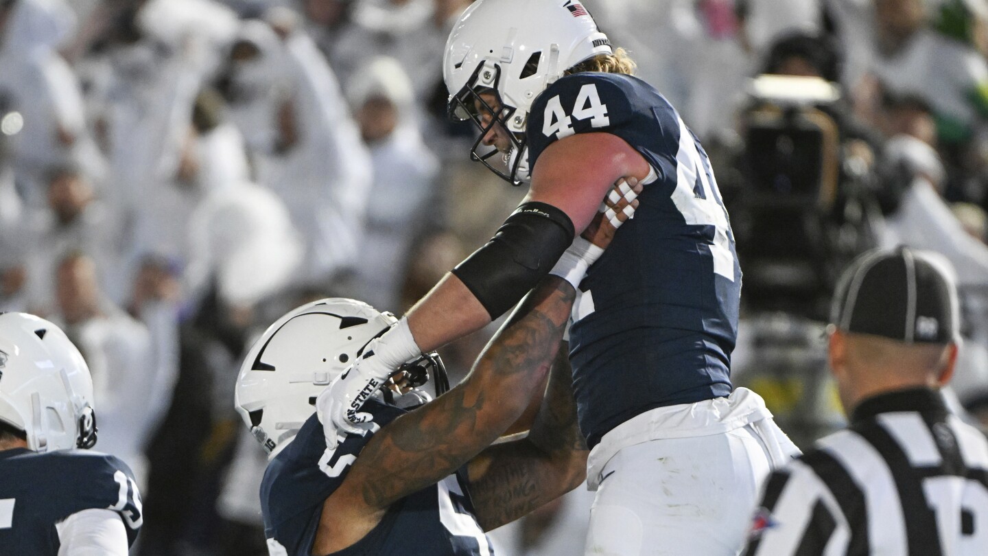 Penn State Beats Washington 35-6 in White Out Game