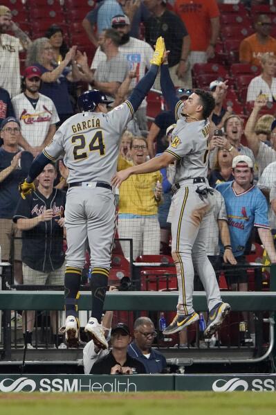 Willy Adames helps Brewers knock off Cardinals