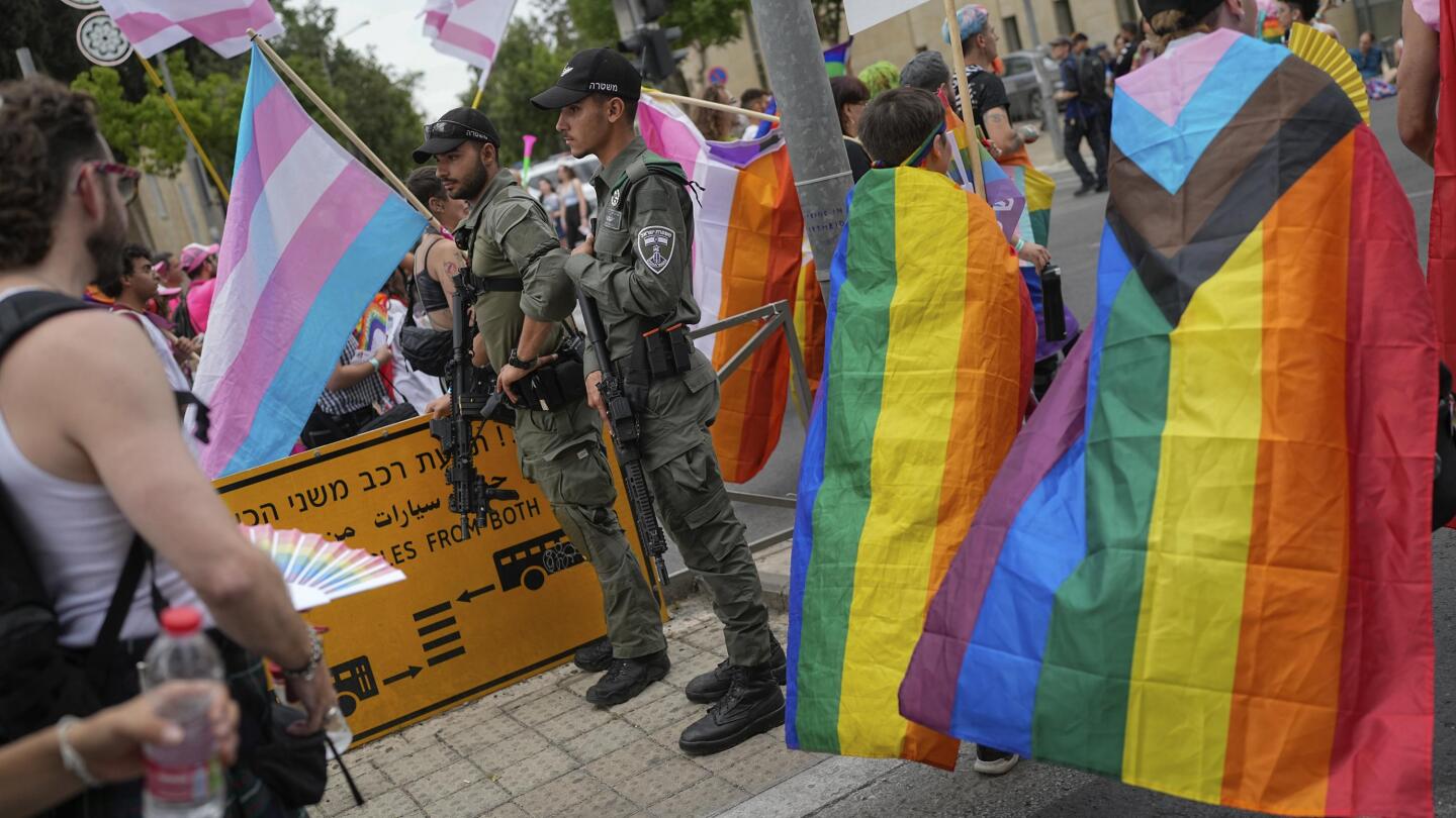 MLB takes part in Pride March for first time