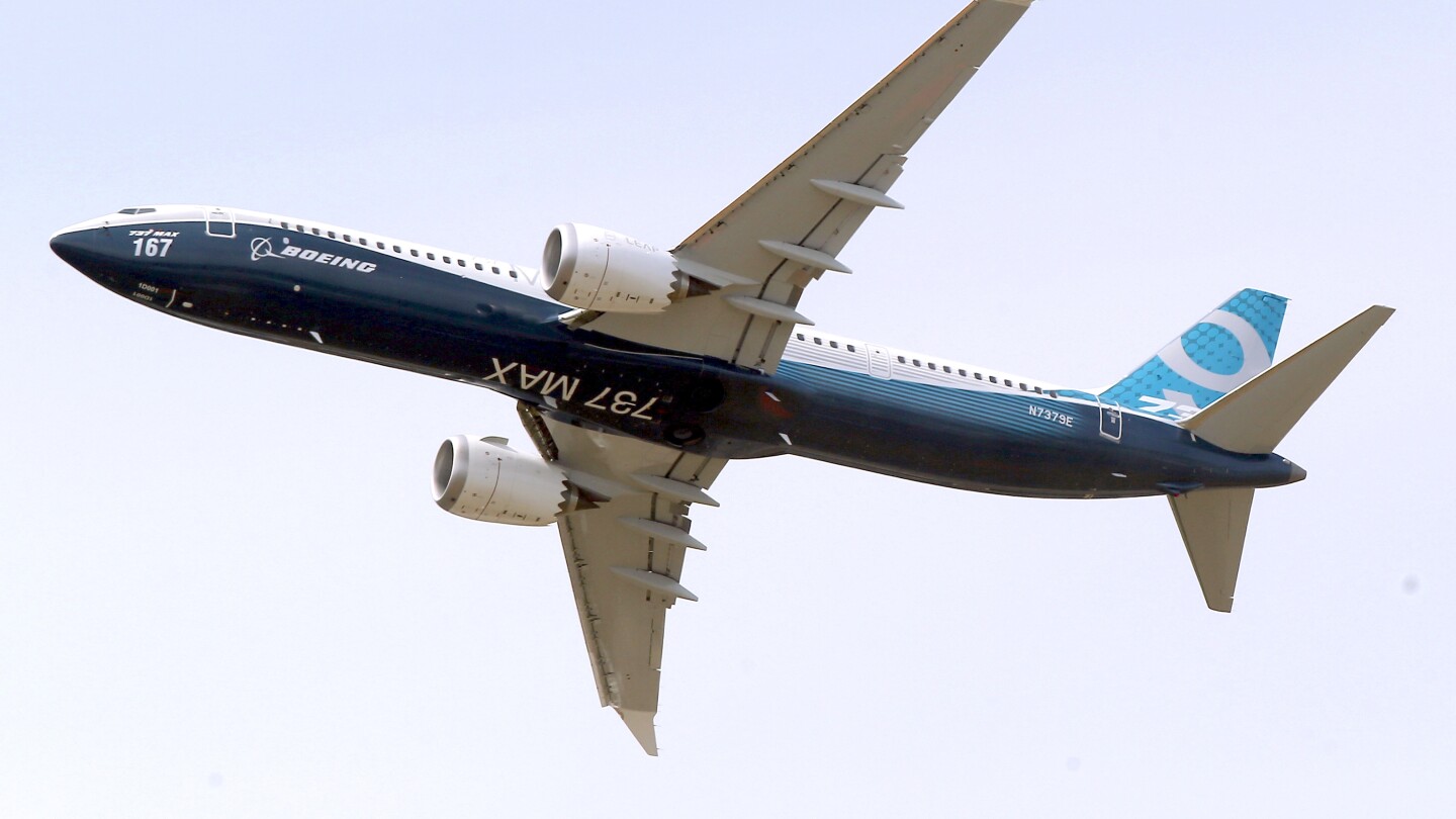 Индонезия временно спира самолетите Boeing 737-9 Max след инцидент с Alaska Airlines