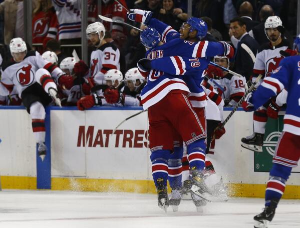 The Devils are very much alive after taking both games in New York 😈 Chris  Kreider can't do it on his…