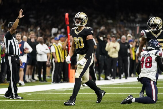 Jimmy Graham expected to return soon from 'medical episode,' Saints coach  Dennis Allen says