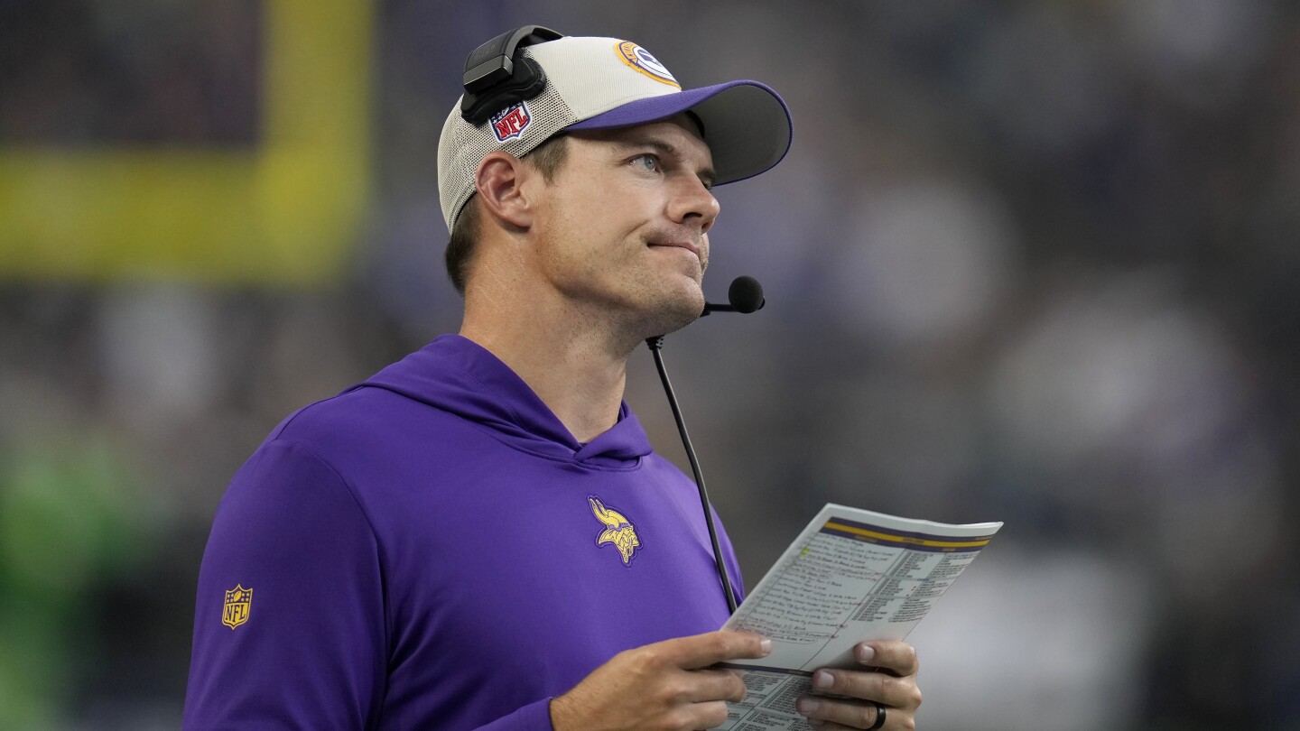 Vikings head trainer tests positive for COVID-19